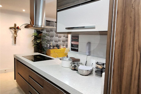 Apartamento à venda com 3 quartos, sendo 1 suíte,  em Vila Leonor, São Paulo, SP