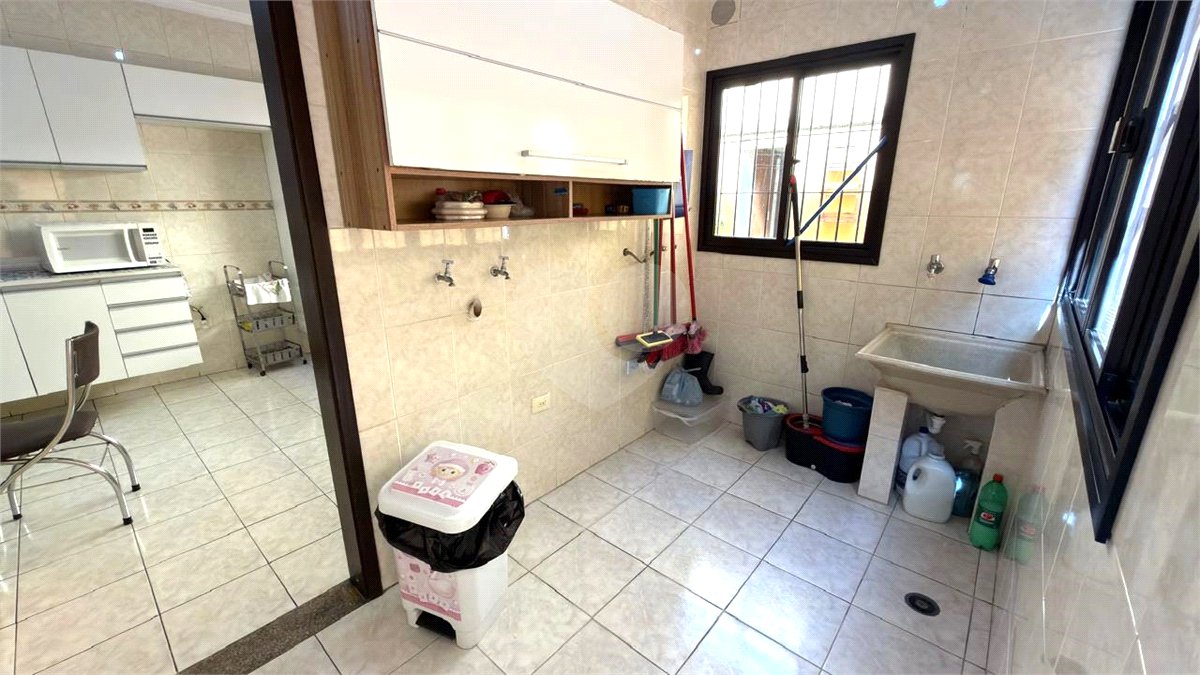 Sobrado à venda com 3 quartos, sendo 1 suíte, em Vila Darli, São Paulo, SP