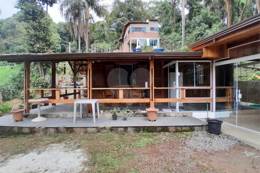 Casa à venda com 3 quartos no condomínio Sausalito, Mairiporã - SP