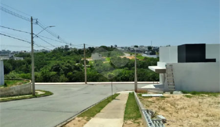 Terreno à venda no condomínio Helena Maria, Sorocaba - SP