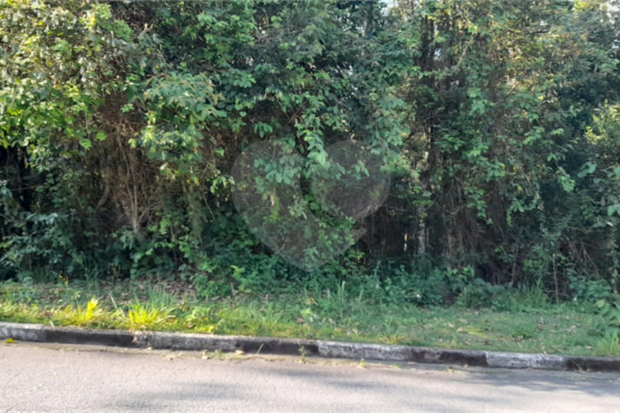 Terreno à venda no condomínio Alpes da Cantareira, Mairiporã - SP