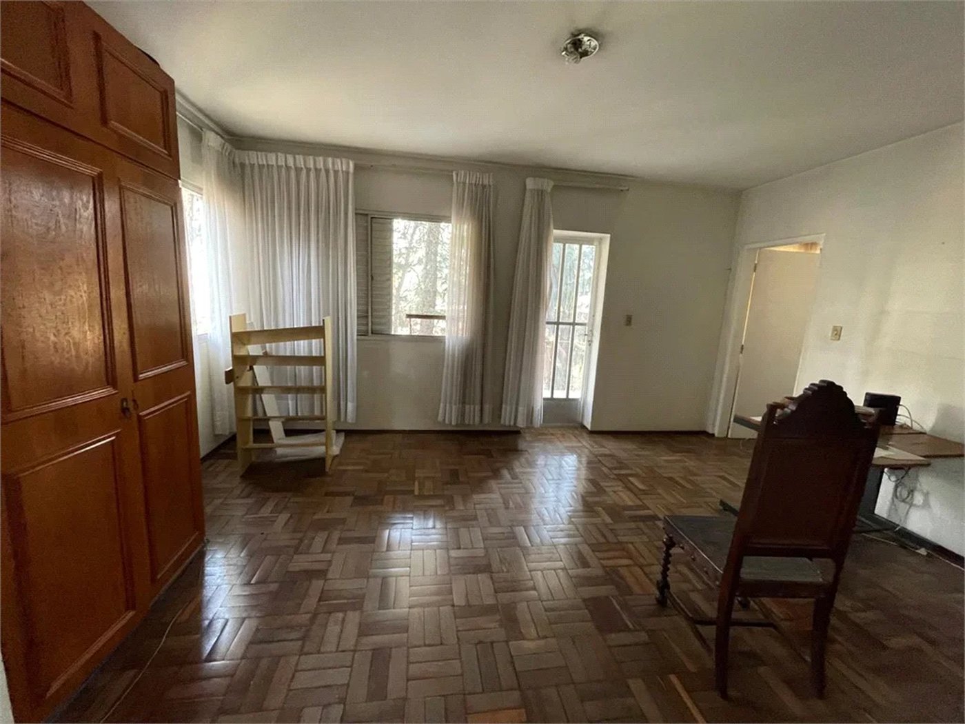 Casa à venda com 3 quartos, sendo 1 suíte, em Jardim Panorama, São Paulo, SP