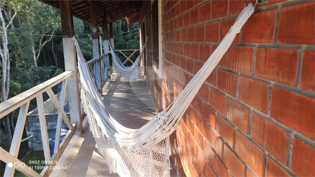 Casa à venda com 4 quartos, sendo 3 suítes, no condomínio Sausalito, Mairiporã - SP
