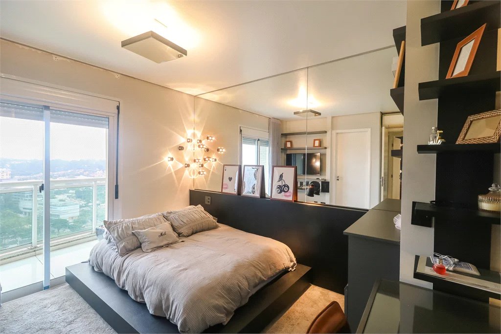 Apartamento à venda com 3 suítes em Cidade Monções, São Paulo, SP