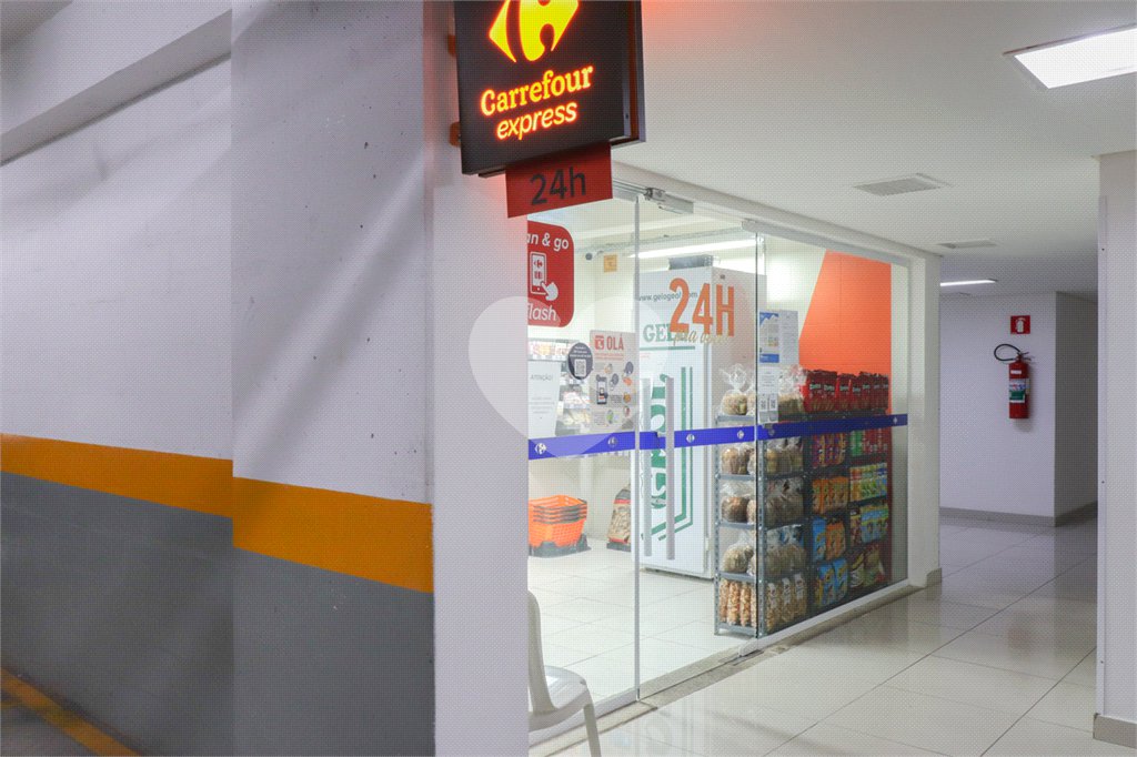 Apartamento à venda com 3 quartos, sendo 1 suíte, em Barra Funda, São Paulo, SP