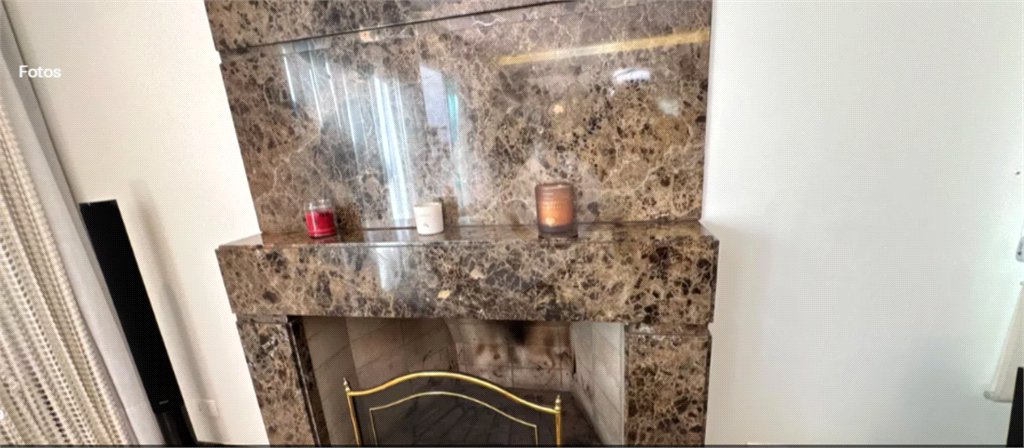Casa à venda com 4 quartos, sendo 3 suítes,  no condomínio Vila das Flores, São Paulo - SP