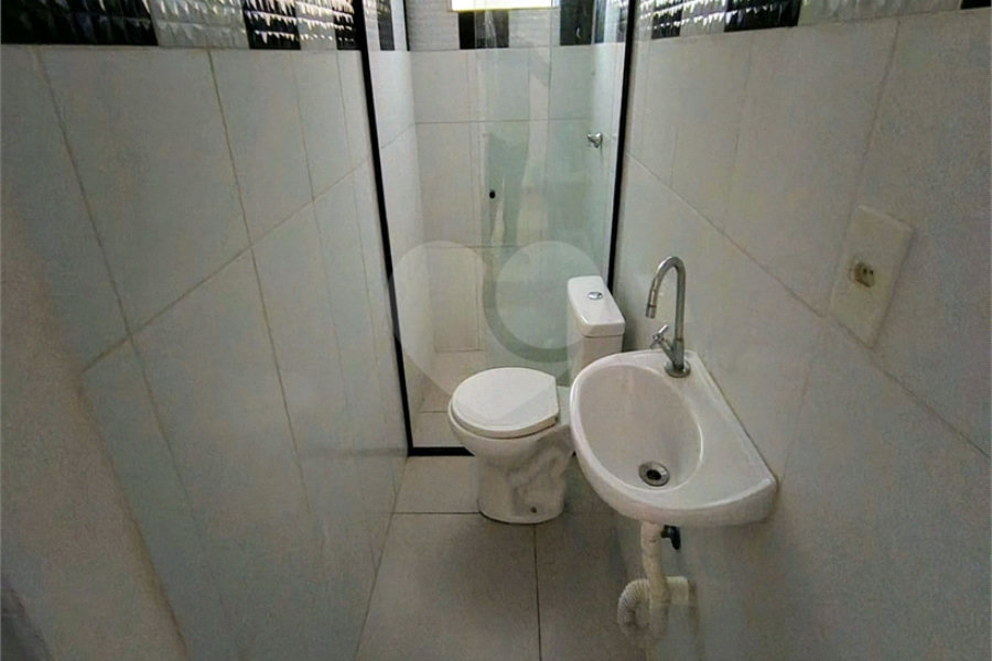 Casa para alugar com 1 quarto no condomínio Cond R Claudio Rodrigues Lopes, São Paulo - SP