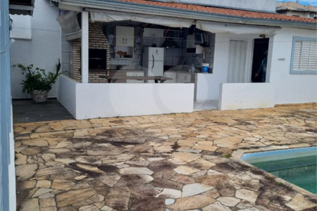 Casa à venda com 4 quartos, sendo 1 suíte, no condomínio Parque Ibiti do Paço, Sorocaba - SP