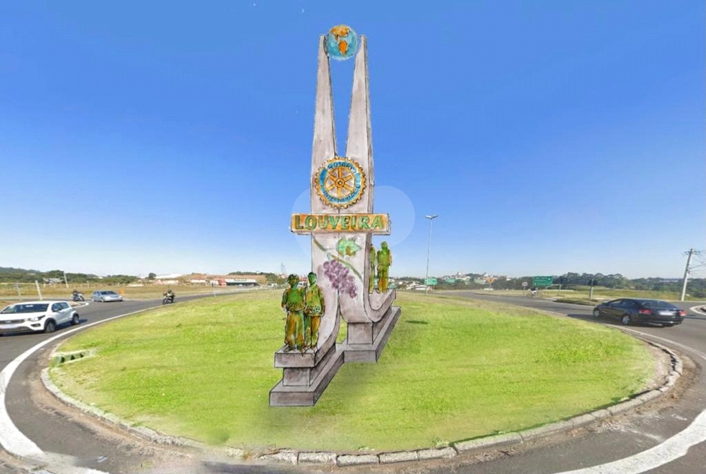 Terreno à venda com 1 suíte no condomínio Picollo Villaggio, Louveira - SP