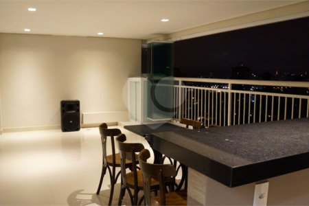 Apartamento à venda com 3 suítes em Santa Teresinha, São Paulo, SP