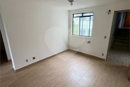 Casa para alugar com 2 quartos no condomínio Estrada do Preju, Itaquaquecetuba - SP