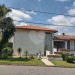 Casa à venda com 7 quartos, sendo 4 suítes, no condomínio Estância Marambaia, Vinhedo - SP