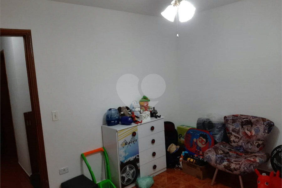 Sobrado à venda com 2 quartos em Tremembé, São Paulo, SP