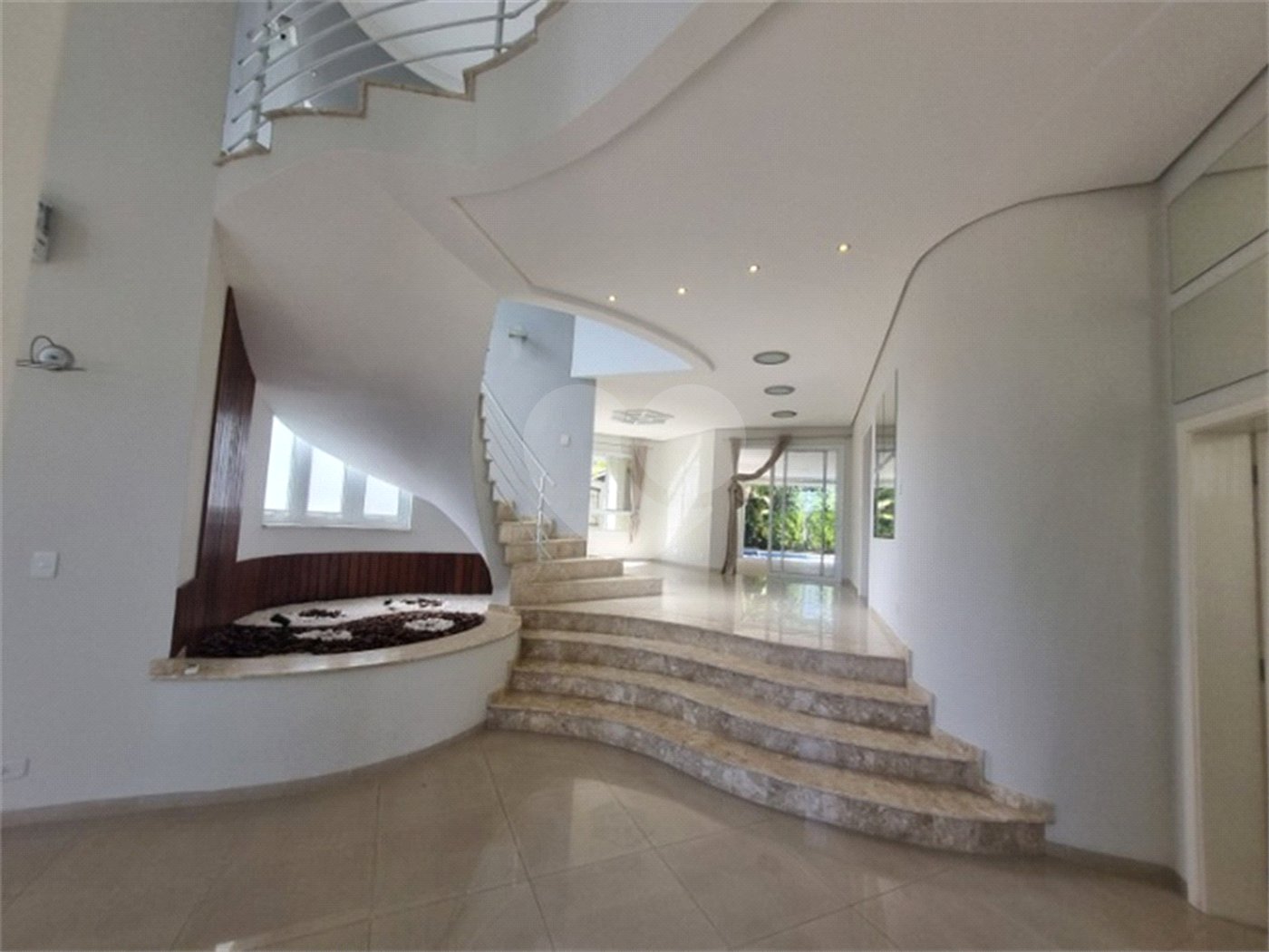 Casa à venda com 3 suítes no condomínio Residencial Terras de Vinhedo, Vinhedo - SP