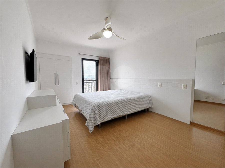 Apartamento à venda com 4 quartos, sendo 1 suíte, em Moema, São Paulo, SP