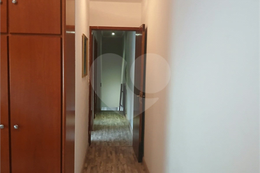 Sobrado à venda com 3 quartos, sendo 1 suíte,  em Tremembé, São Paulo, SP
