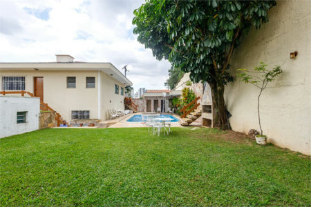 Casa à venda com 5 quartos, sendo 3 suítes, em Lapa, São Paulo, SP