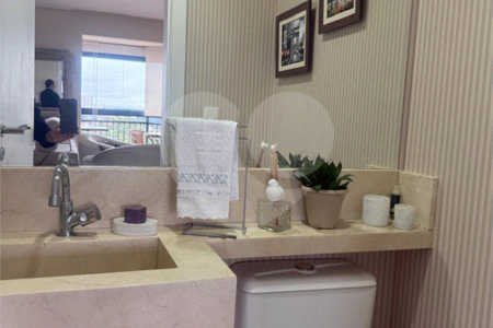 Apartamento à venda com 3 suítes em Vila Suzana, São Paulo, SP