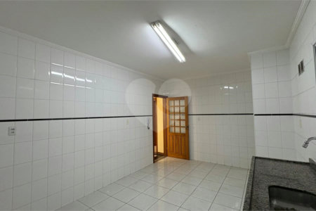 Apartamento à venda com 2 quartos, sendo 1 suíte,  em Jardim Simus, Sorocaba, SP