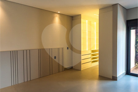 Casa à venda com 3 suítes no condomínio Residencial Dona Maria Candida, Indaiatuba - SP