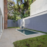 Casa à venda ou para alugar com 3 suítes no condomínio Jardim Flora, São Paulo - SP