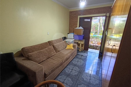 Casa à venda com 3 quartos, sendo 2 suítes,  em Vila Mogilar, Mogi das Cruzes, SP
