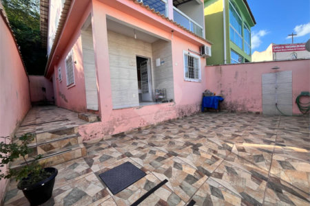 Casa à venda com 4 quartos, sendo 1 suíte, em Campo Grande, Rio de Janeiro, RJ
