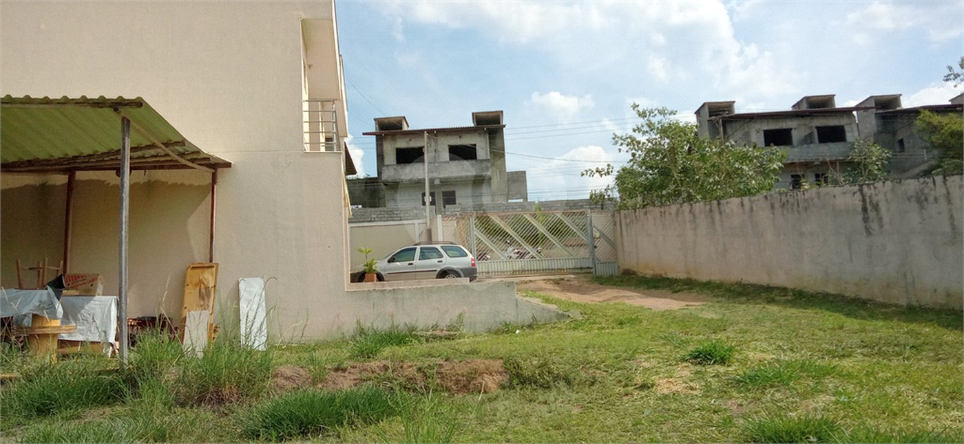 Sobrado à venda com 4 suítes no Centro, Bom Jesus dos Perdões, SP