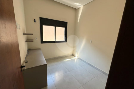 Casa à venda com 3 quartos, sendo 1 suíte, no condomínio Vila Ytu, Indaiatuba - SP