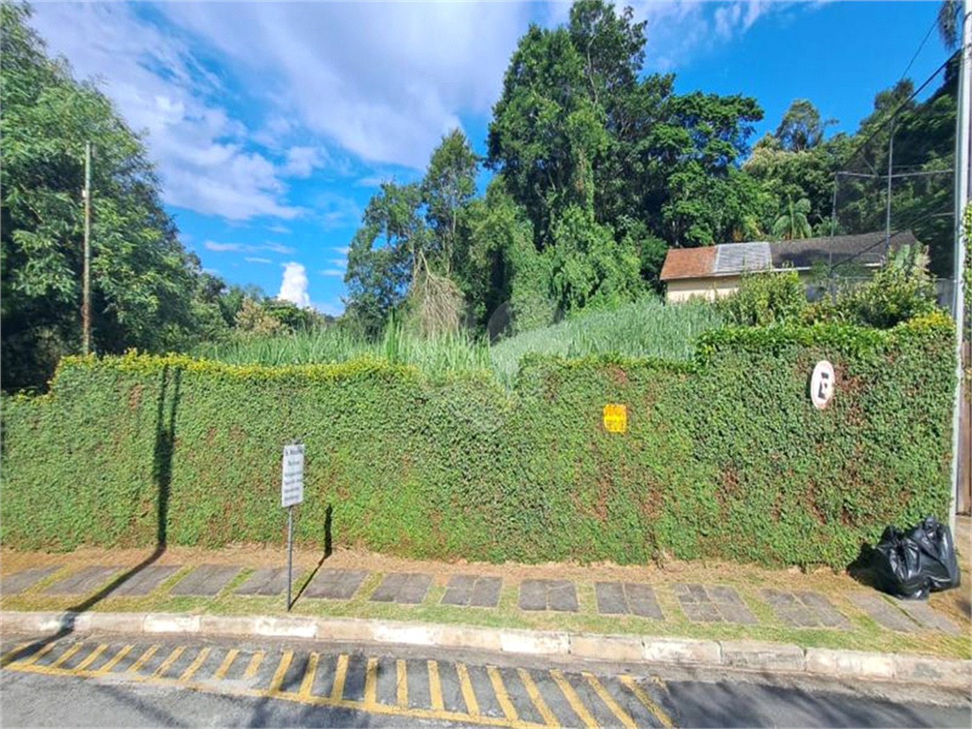 Terreno à venda em Horto, São Paulo, SP