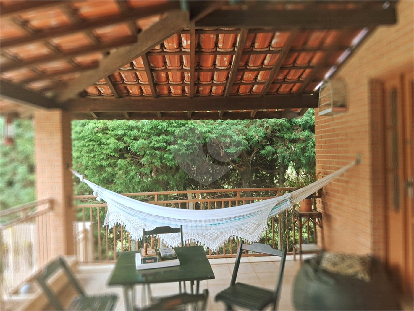 Casa à venda com 3 quartos, sendo 1 suíte, no condomínio Acmti - Colinas do Mosteiro, Terras de Itaici e Recanto dos Pássaros, Indaiatuba - SP
