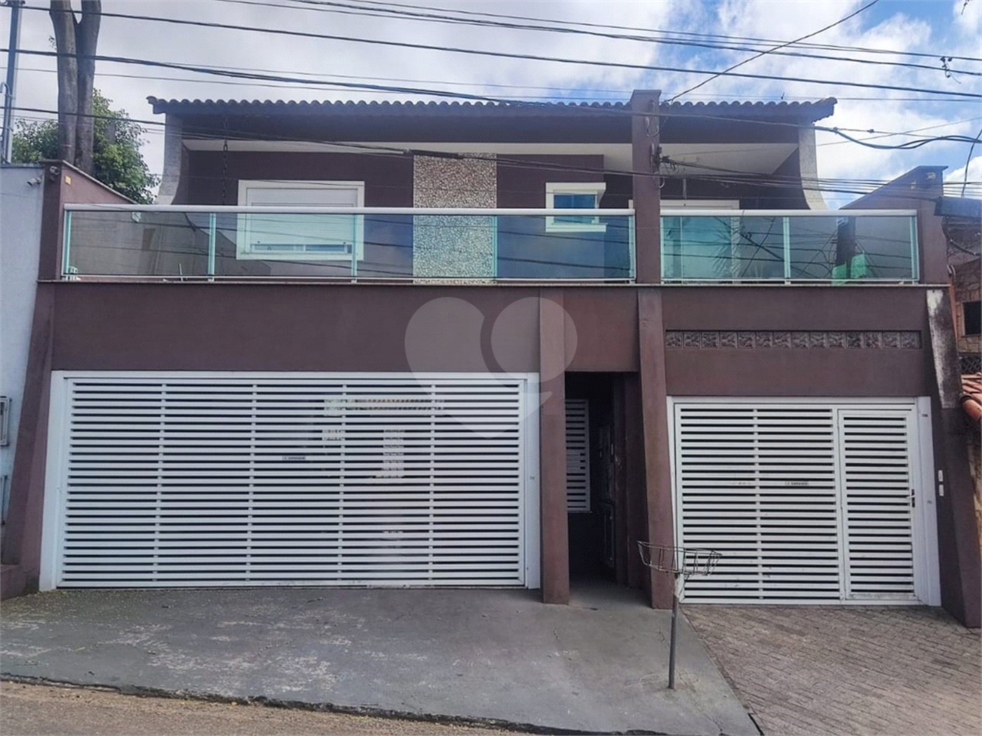 Sobrado à venda com 3 quartos, sendo 2 suítes,  em Vila Pires, Santo André, SP