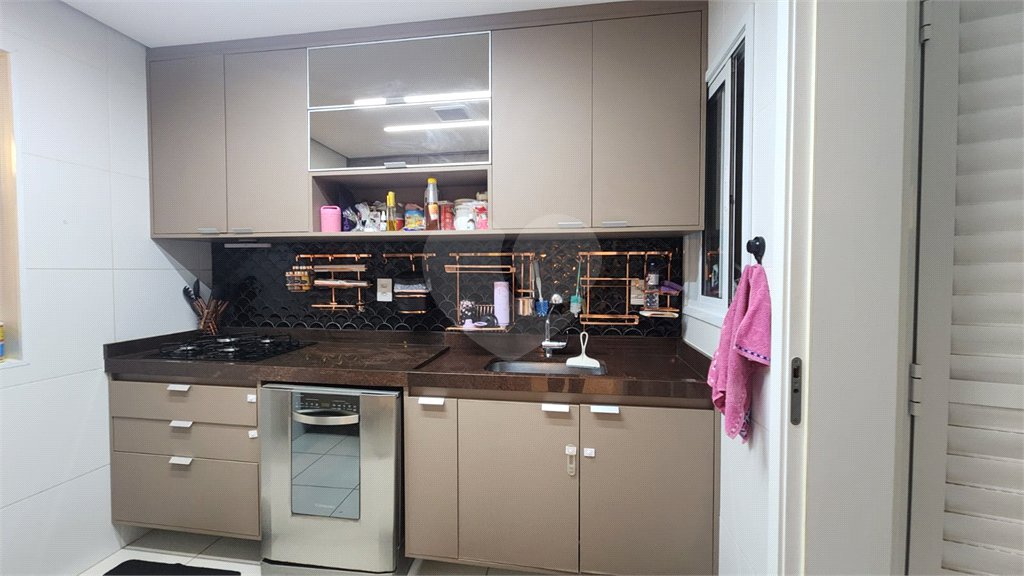 Apartamento à venda com 3 suítes em Vila Jardini, Sorocaba, SP