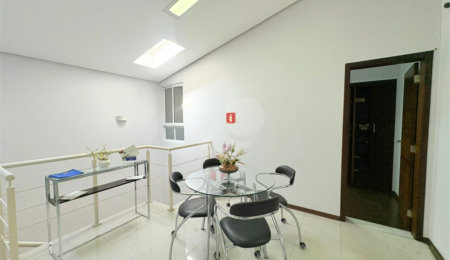 Sobrado à venda com 4 quartos em Santana, São Paulo, SP