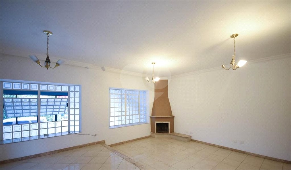 Casa à venda com 4 quartos, sendo 3 suítes, em Super Quadra Morumbi, São Paulo, SP