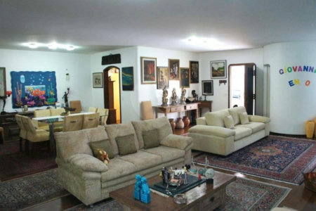 Casa Térrea à venda com 4 suítes em Jardim Cordeiro, São Paulo, SP