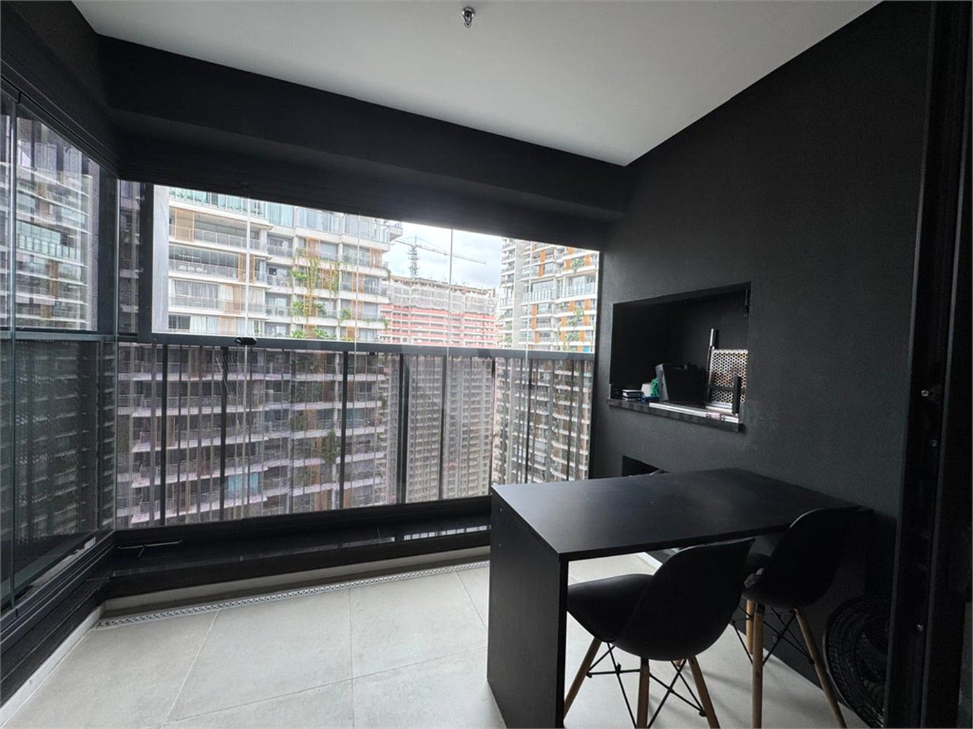 Apartamento à venda com 3 suítes em Jardim das Acácias, São Paulo, SP