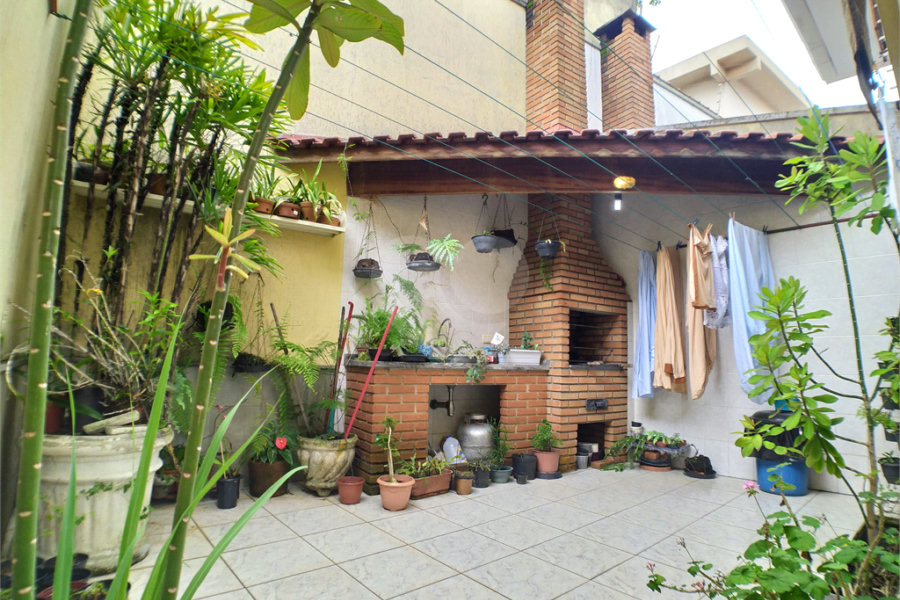 Sobrado à venda com 4 quartos, sendo 3 suítes, em Parada Inglesa, São Paulo, SP