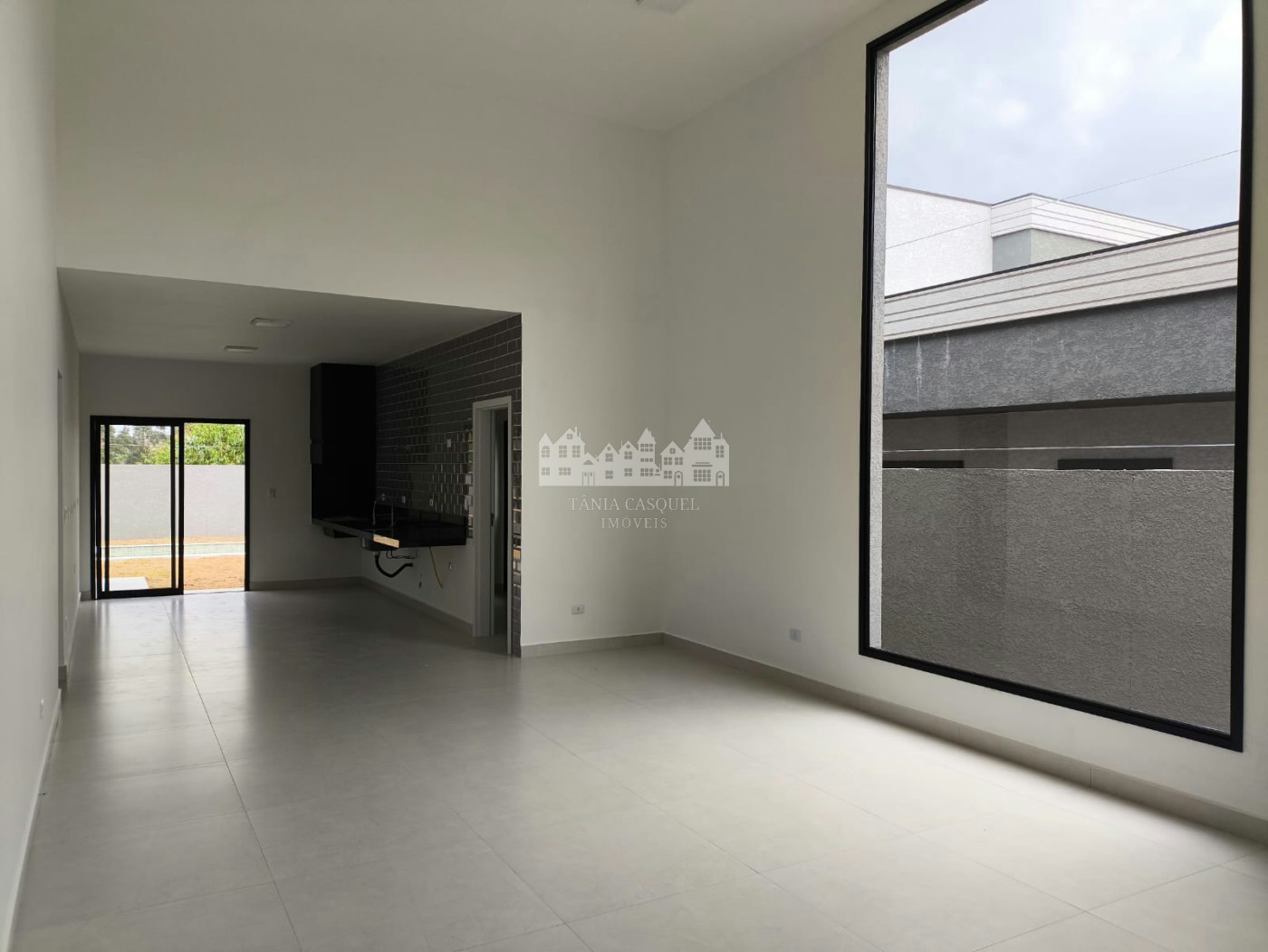 Casa à venda com 3 quartos, sendo 1 suíte, no condomínio Buona Vitta Gold, Atibaia - SP