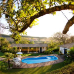 Casa à venda com 4 quartos em Chácaras Maringá, Atibaia, SP
