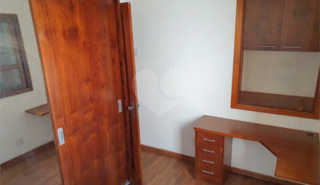 Casa de Vila à venda ou para alugar com 3 quartos, sendo 1 suíte,  em Santana, São Paulo, SP