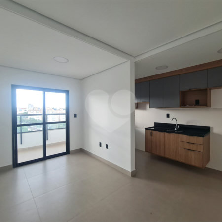 Apartamento à venda com 3 quartos, sendo 1 suíte, em Jardim Refúgio, Sorocaba, SP