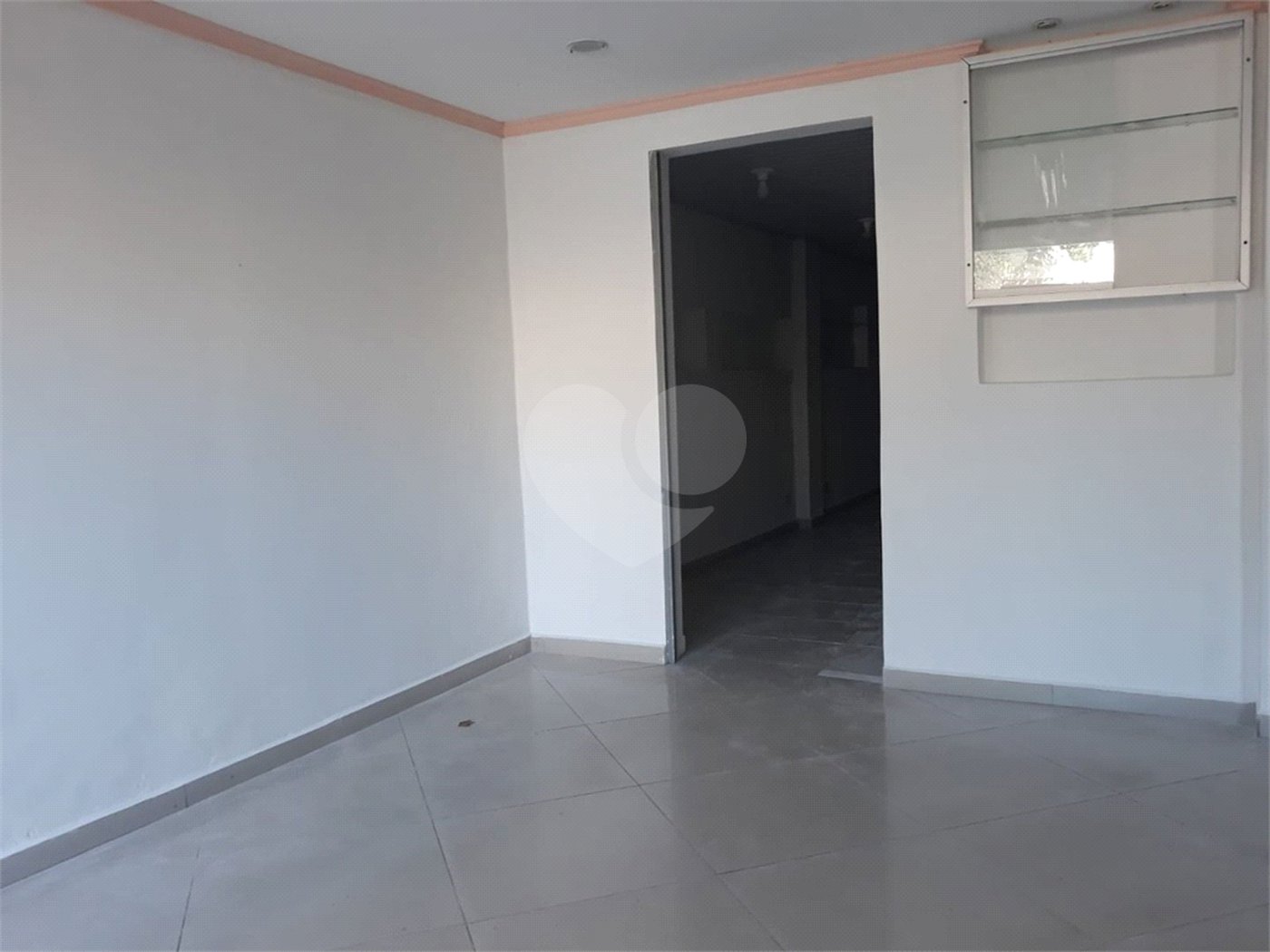 Sobrado para alugar com 4 quartos no Centro, São Roque, SP