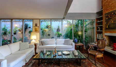 Casa à venda com 4 quartos, sendo 1 suíte,  em Jardim Leonor, São Paulo, SP