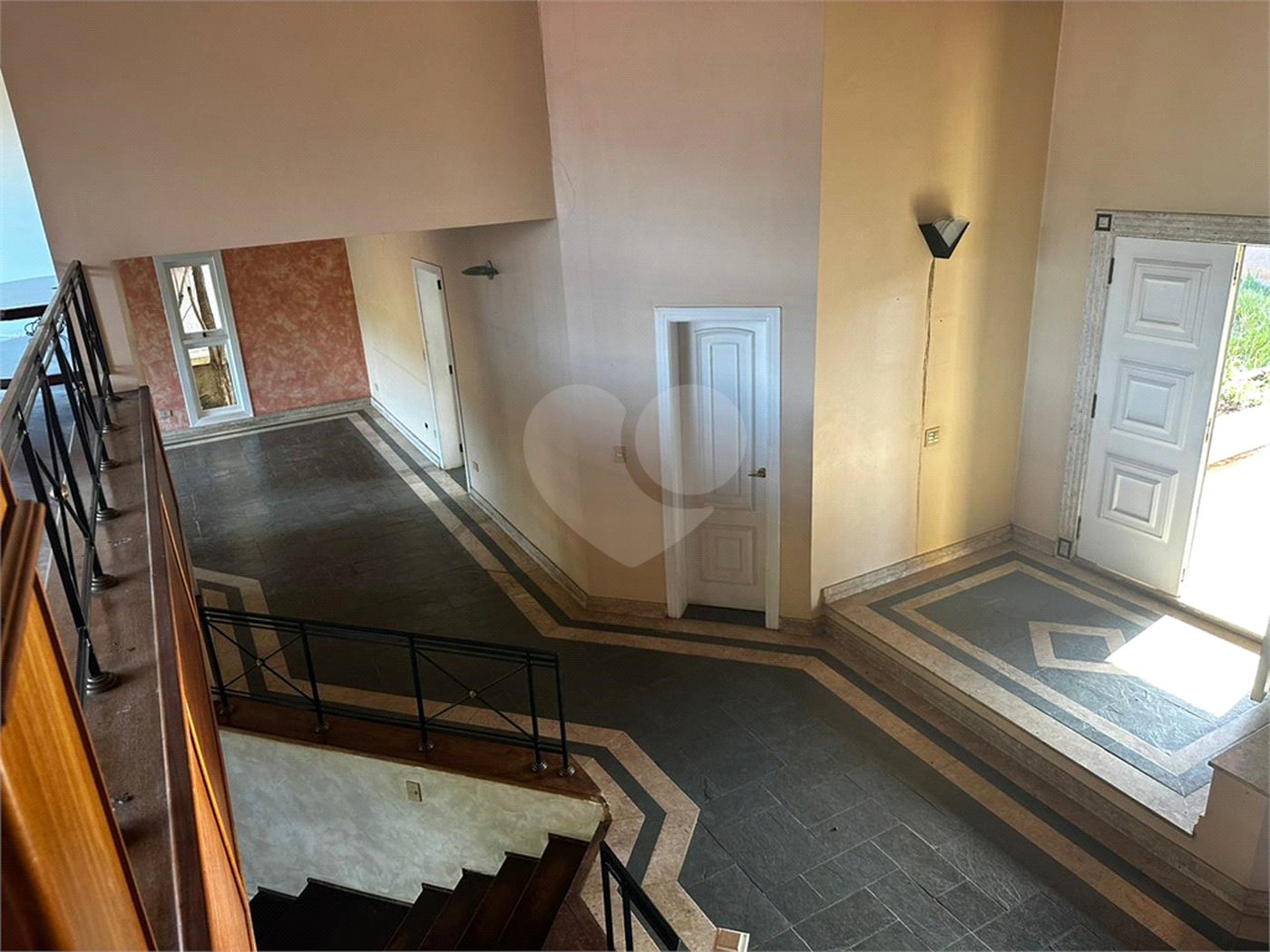 Casa à venda com 4 suítes em Vila Petrópolis, Atibaia, SP