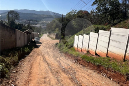 Terreno a Venda com 1000m2 no Jd Estancia Brasil em Atibaia