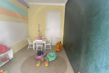 Apartamento à venda com 2 quartos em Vila Zat, São Paulo, SP