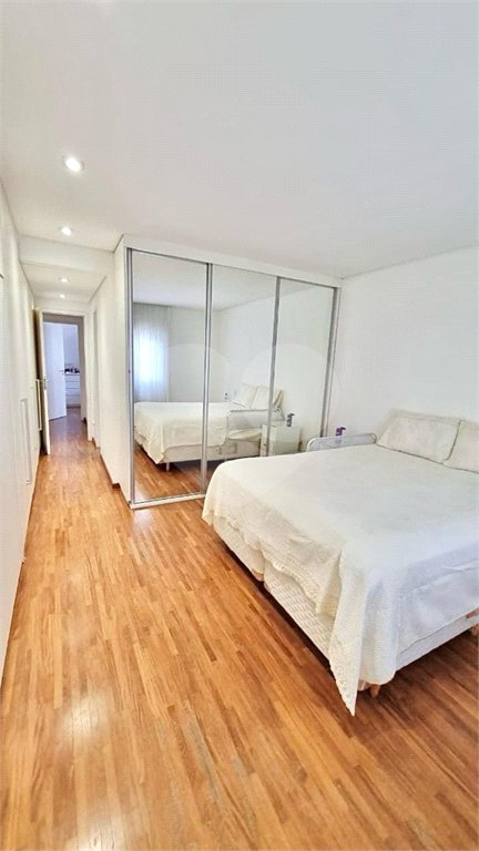 Apartamento à venda com 3 suítes em Vila Romana, São Paulo, SP