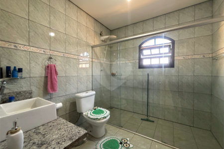 Casa à venda com 3 quartos, sendo 1 suíte, em Vila Galvão, Guarulhos, SP