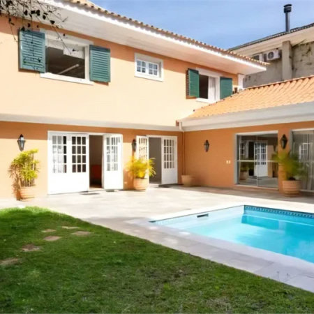 Casa à venda com 4 suítes em Jardim Leonor, São Paulo, SP